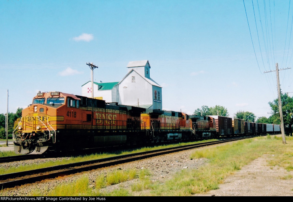 BNSF 4118 East